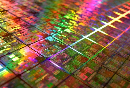 3-4-08-amd-45nm-wafer