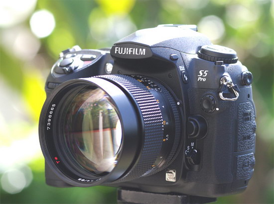     Nikon F  Fujifilm S5 Pro