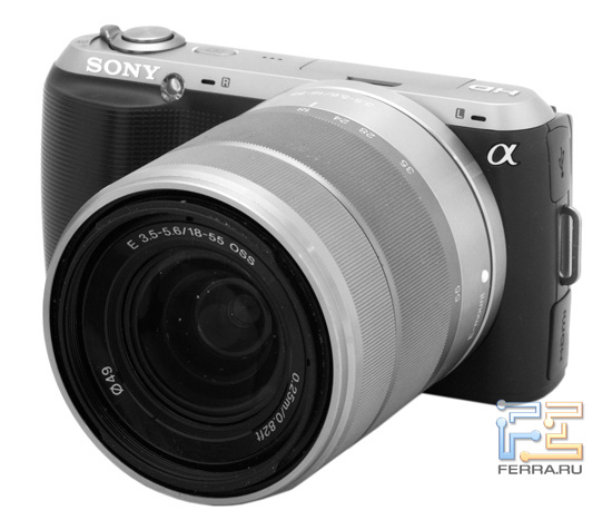 Sony NEX-C3: вид спереди