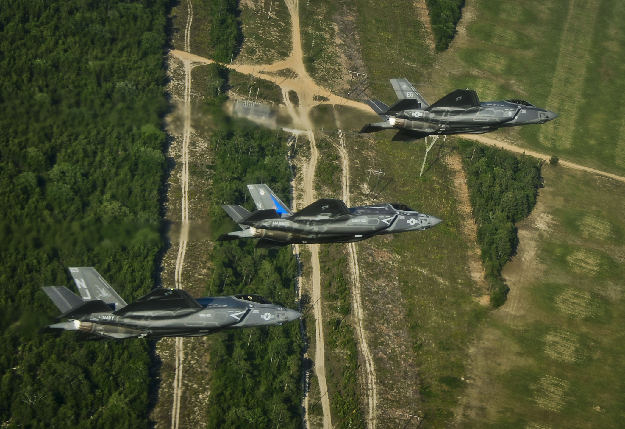 Раскрыты сроки начала размещения американских истребителей F-35 в Европе