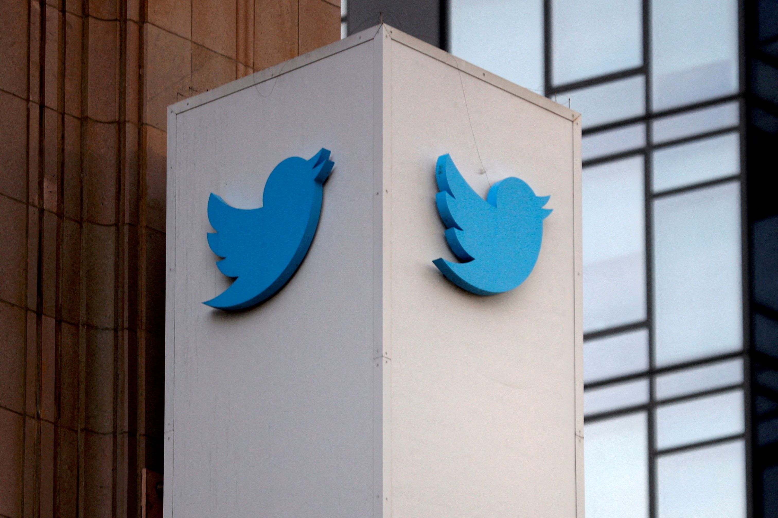 В России оштрафуют заблокированную соцсеть Twitter
