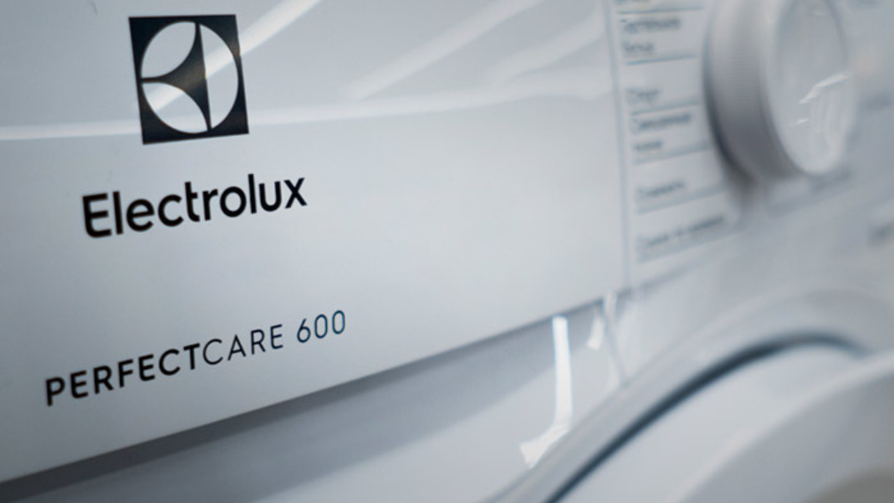 Electrolux страна производитель. Electrolux 600. Electrolux PERFECTCARE 600. Стиральная машина Electrolux 1200rpm. Electrolux professional.