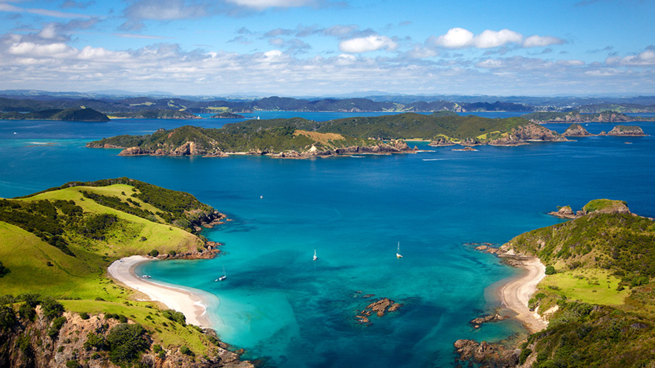 New Zealand Tourists spot