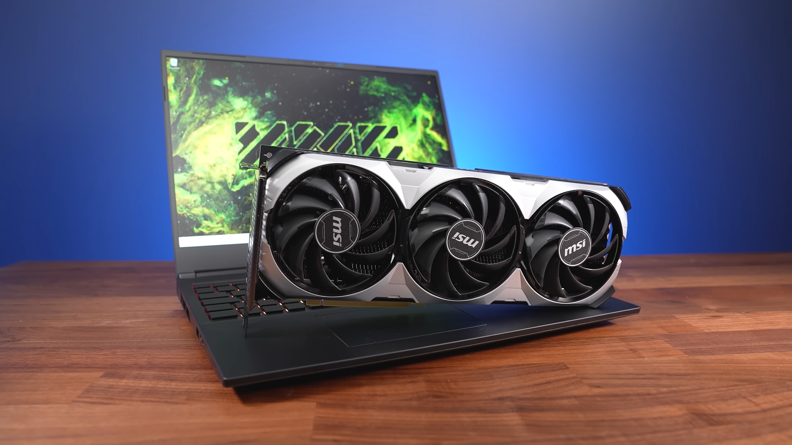 Чтобы не было иллюзий: RTX 4070 в ноутбуке и настольном компьютере сравнили по производительности в играх