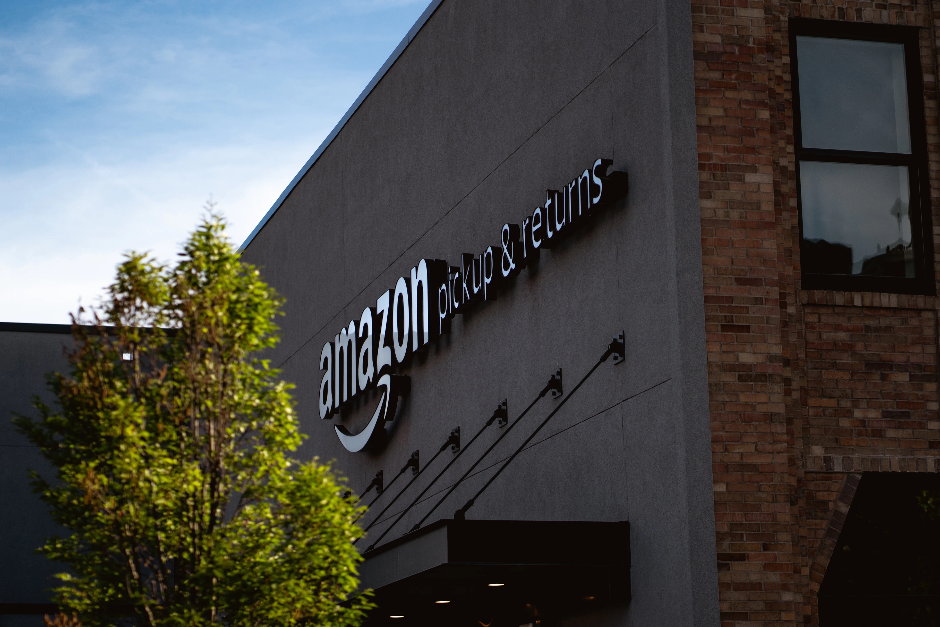 В США обнародовали судебные документы о желании Amazon быть монополистом