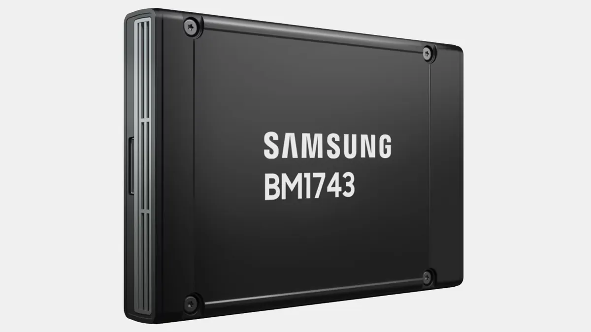 У Samsung появился SSD-накопитель на 62 ТБ
