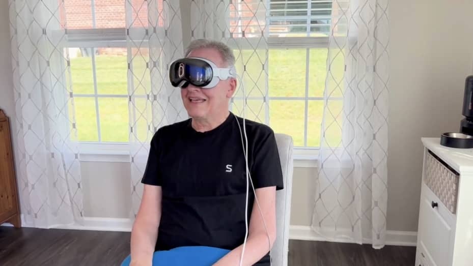 Мозговой чип соединил Apple Vision Pro c мозгом парализованного пациента