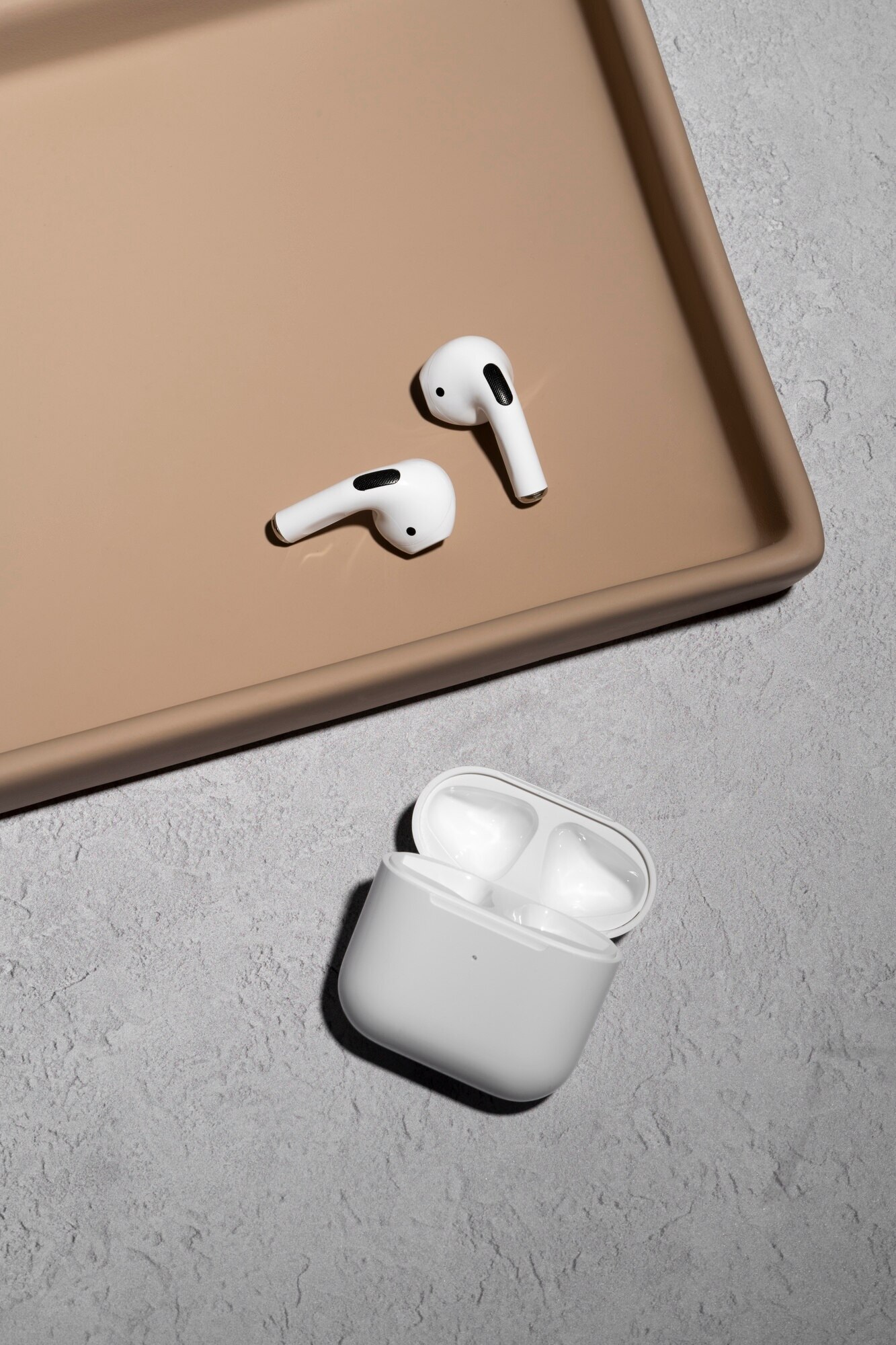 Слух: в AirPods появится ИИ-камера для работы Apple Intelligence