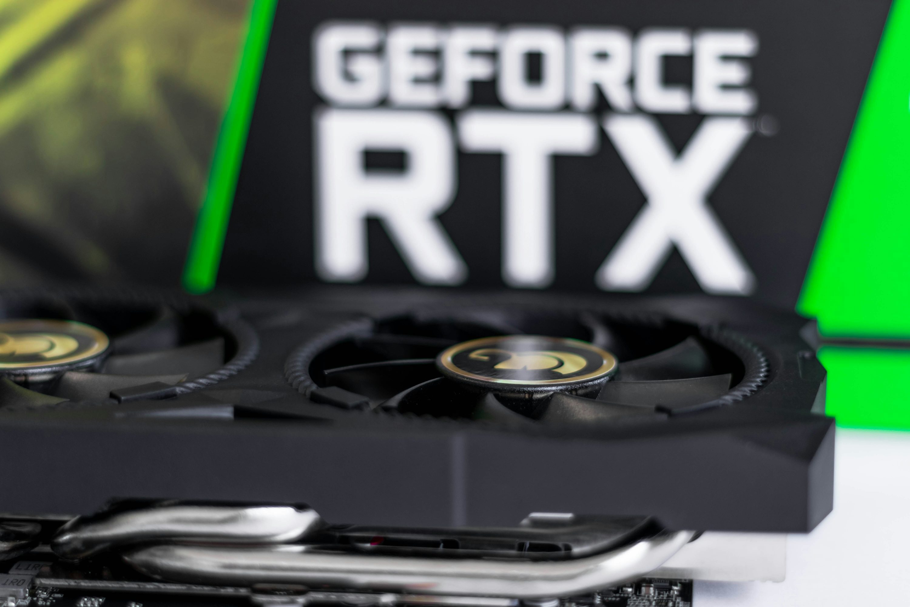 Обновление драйверов Nvidia массово «сломало» новые видеокарты GeForce RTX 5090