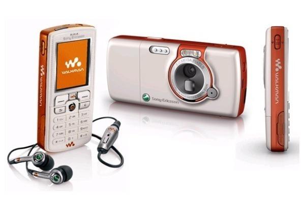 Казанова Младший. Порно Звезда / Casanova Jr. Porn Star для Sony Ericsson W890i.