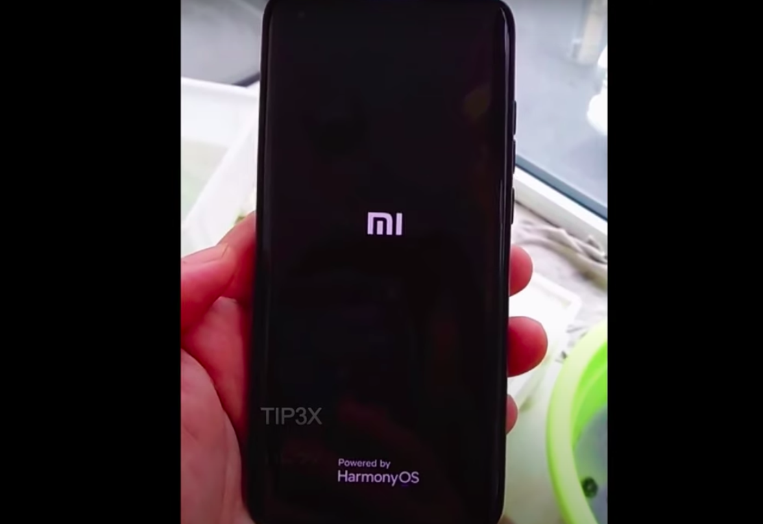 В сети появилось видео со смартфоном Xiaomi на фирменной системе Huawei  вместо Android — Ferra.ru