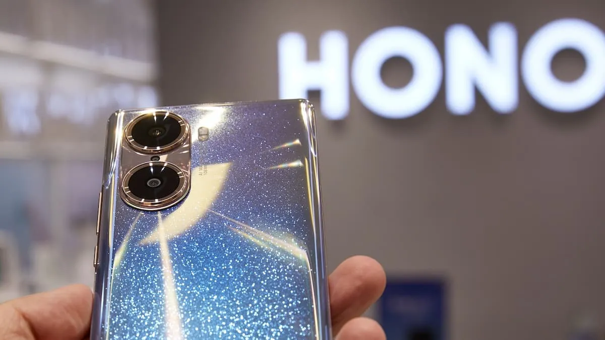 Видео: распаковка флагманского Honor 60 незадолго до анонса — Ferra.ru