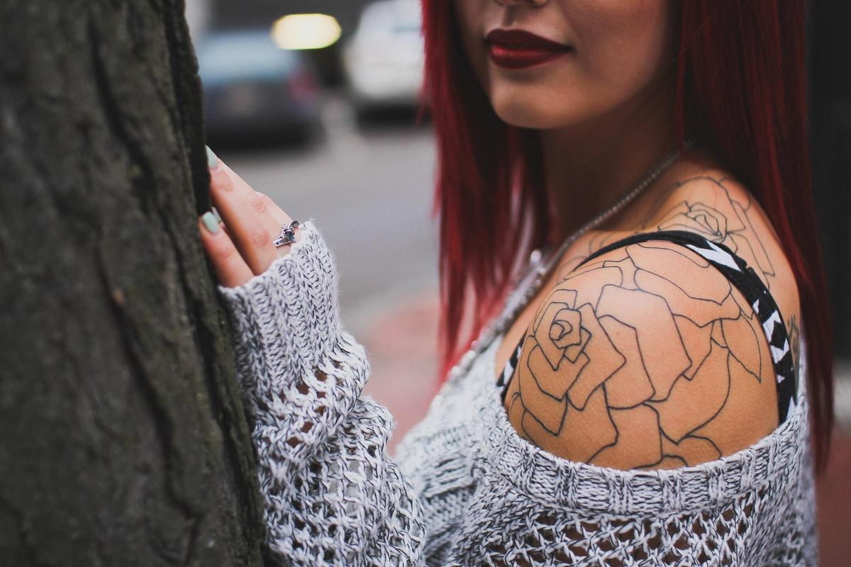 Татуировки и пирсинг – разрешить нельзя запретить