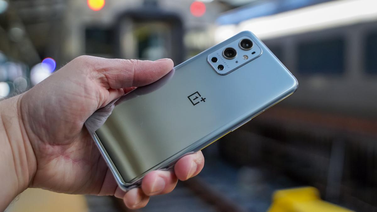 Новая прошивка начала выводить из строя смартфоны OnePlus 9 и 9 Pro —  Ferra.ru