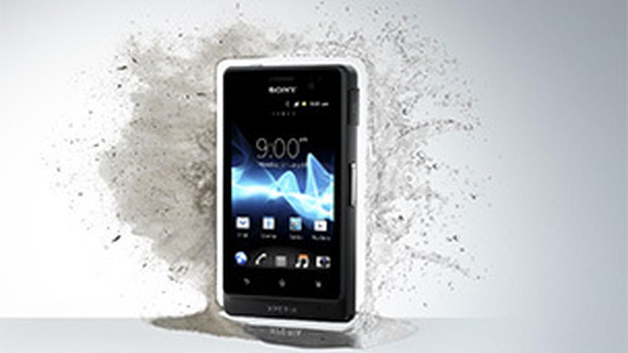 В воде не тонет, в огне не горит. Обзор смартфона Sony Xperia go — Ferra.ru