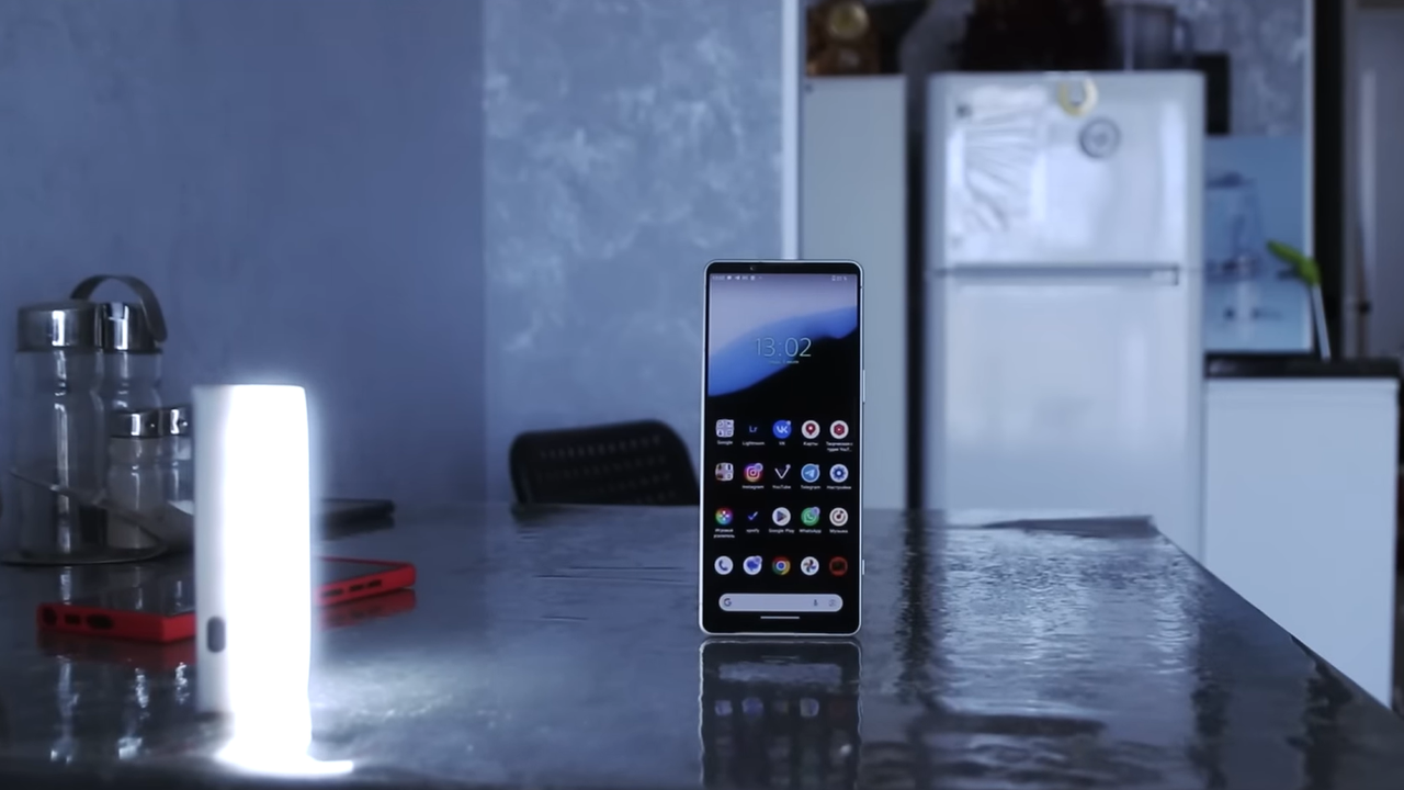 Вкус настоящей экзотики: стоит ли покупать флагманский смартфон Sony Xperia  1 V — Ferra.ru