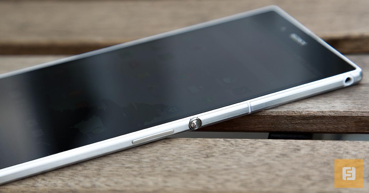 Тяжелая артиллерия. Обзор Sony Xperia Z Ultra — Ferra.ru