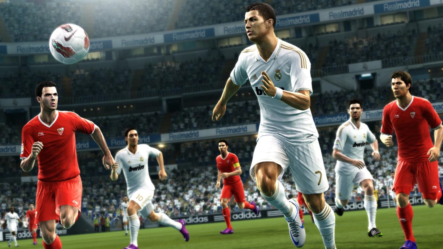 Футбол на пике формы. Предварительный обзор игры Pro Evolution Soccer 2013  — Ferra.ru