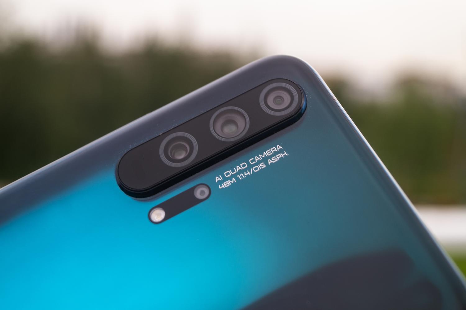 Лучший «антикризисный» смартфон-флагман 2019 года — Honor 20 Pro — Ferra.ru