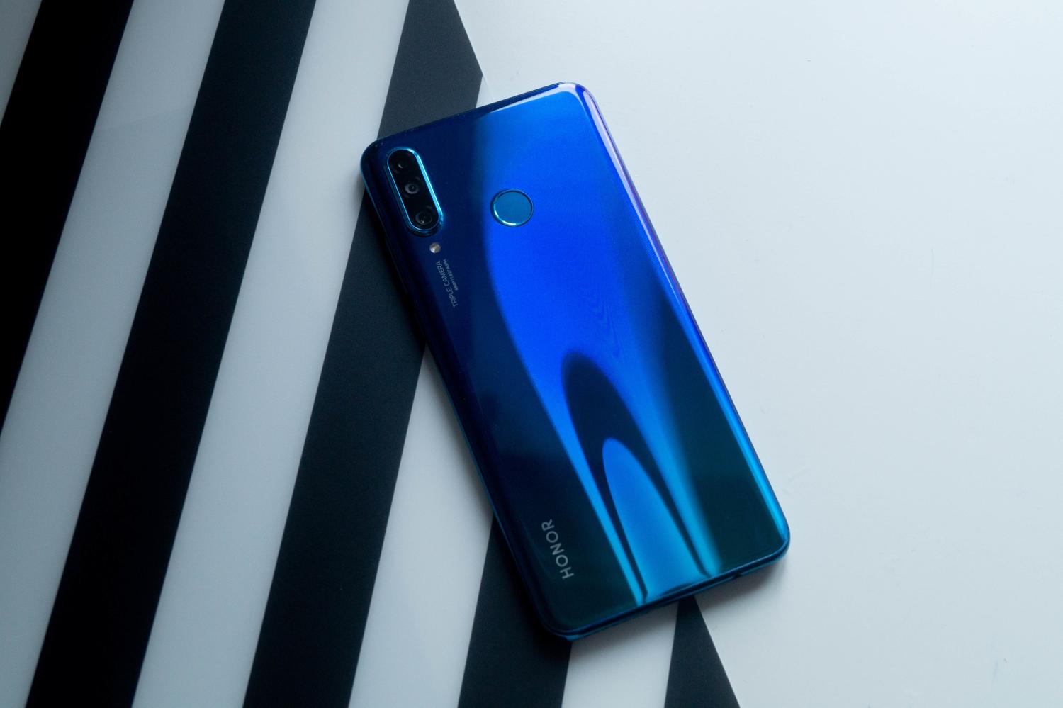 Один из самых удачных демократичных смартфонов 2020 года — HONOR 20 Lite —  Ferra.ru